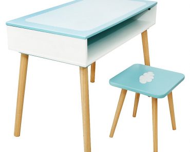 Bureau et chaise en bois